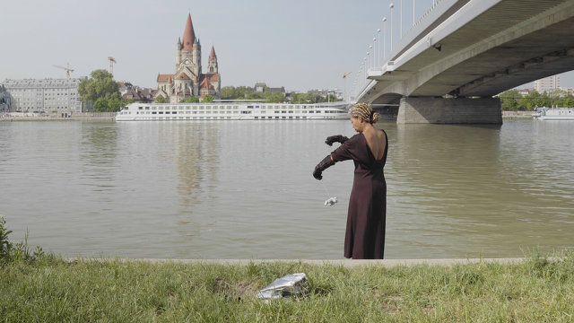  © Borjana Ventzislavova Und der Himmel klärt sich auf (MAGIC RESISTANCE) by Borjana Ventzislavova | still image, Dr. Renée Gadsden